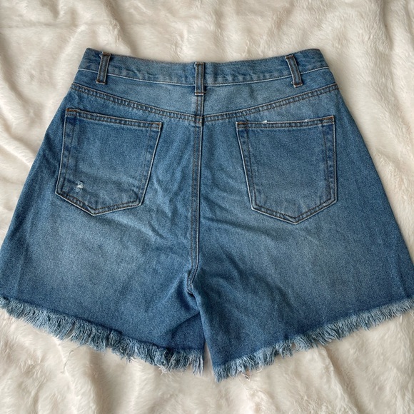 Forever 21, Boyfriend Jean Shorts. - Picture 2 of 3